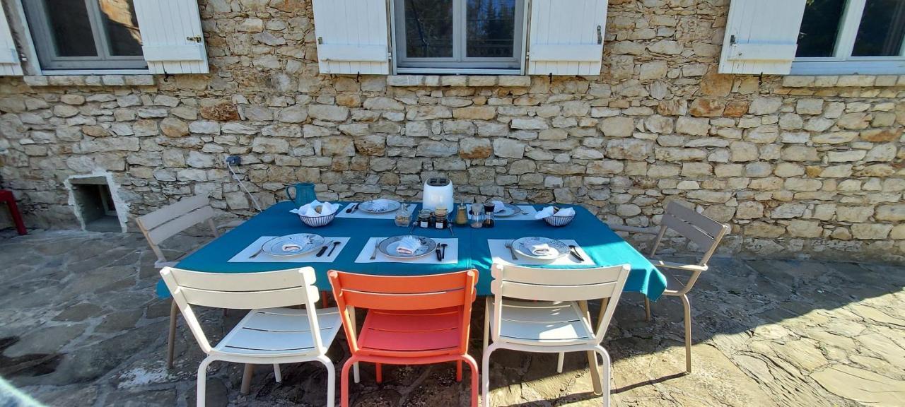Les Pierres De Cezaire Hotel Saint-Cezaire-sur-Siagne Bagian luar foto