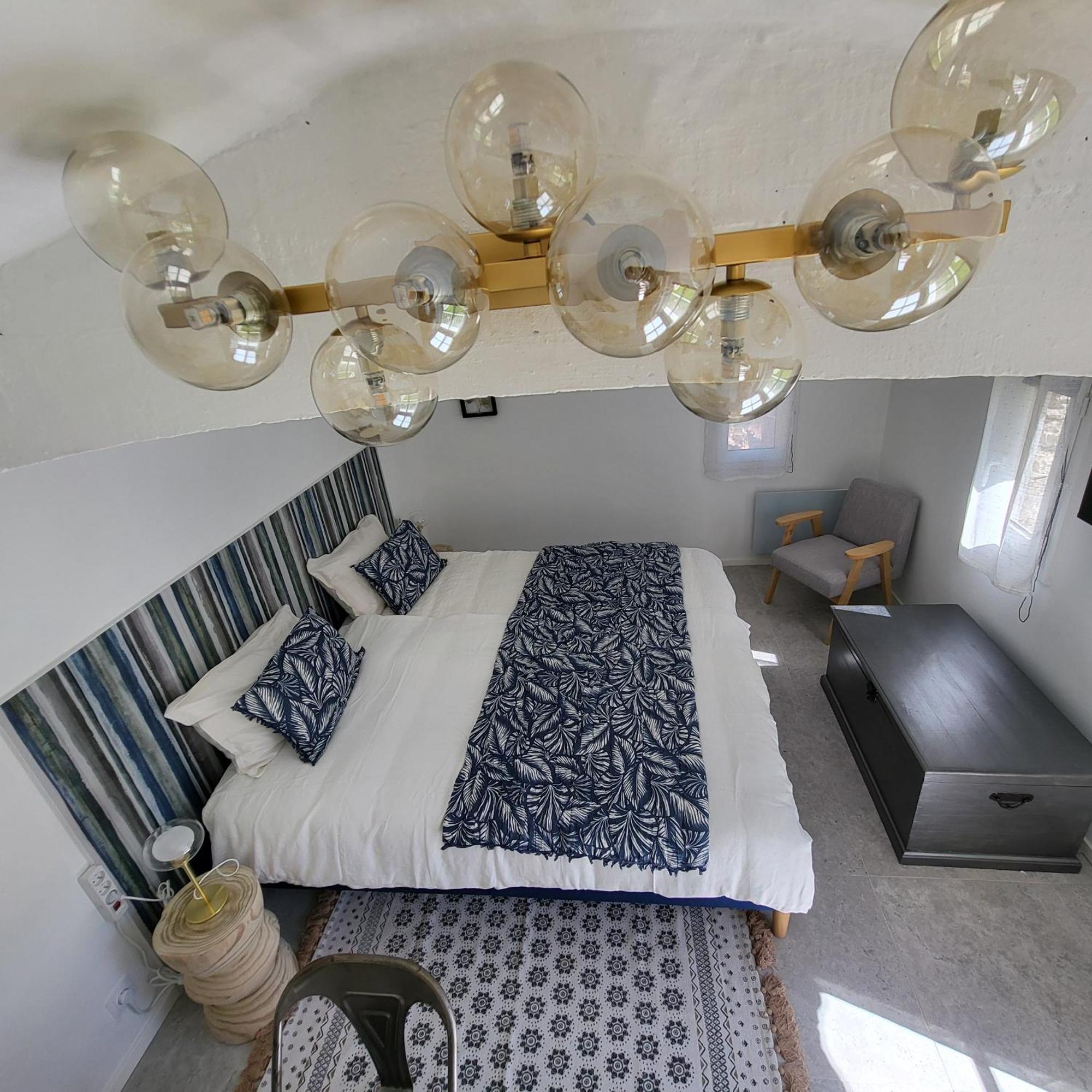 Les Pierres De Cezaire Hotel Saint-Cezaire-sur-Siagne Bagian luar foto